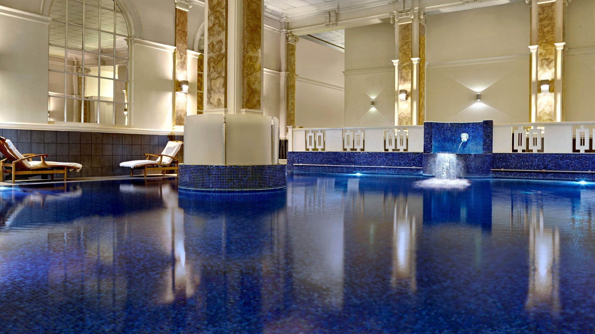 Le-Meridien-Piccadilly-Central-London-Hotel-Swimming-Pool.jpg